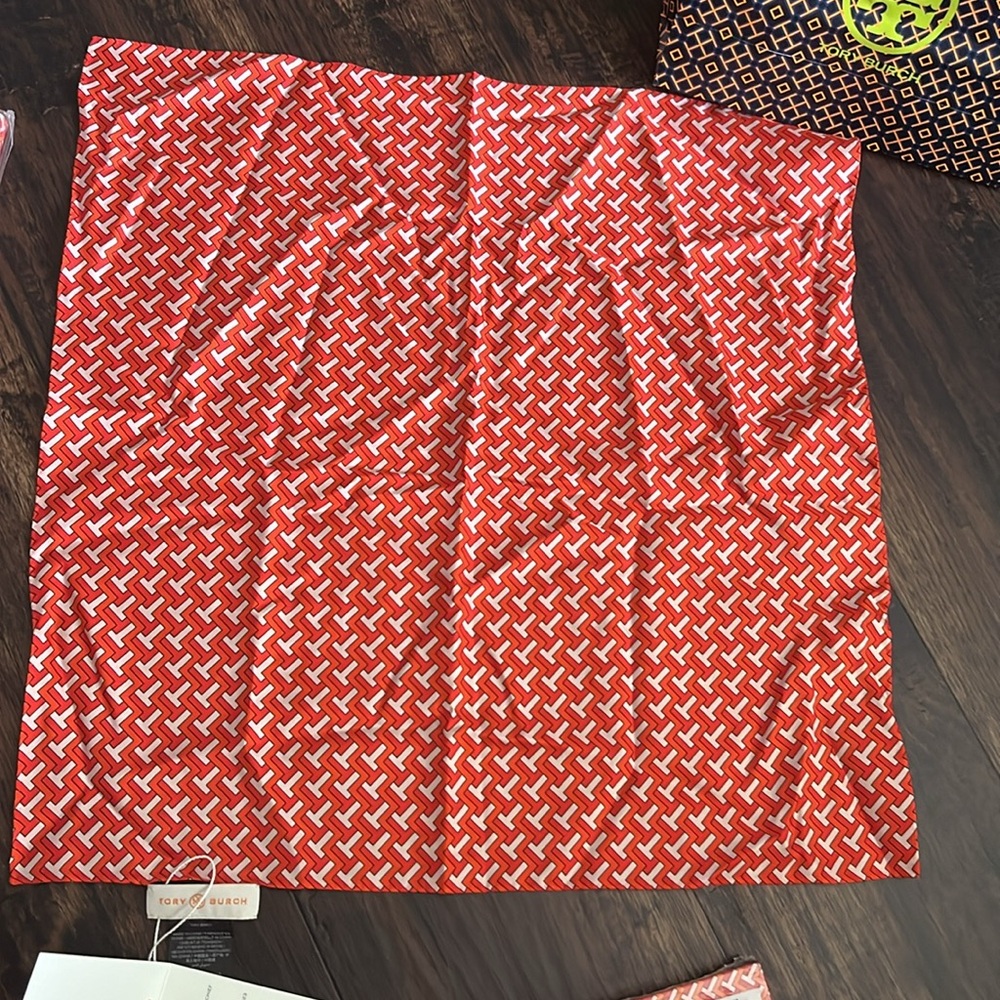 Silk Tory Burch scarf with matching journal and pencil set! Perfect gift!!!! - Picture 2 of 10